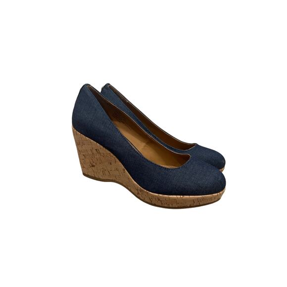 Bass Shoes - Bass,‎ Denim Wedge, Size 7.5, KB228